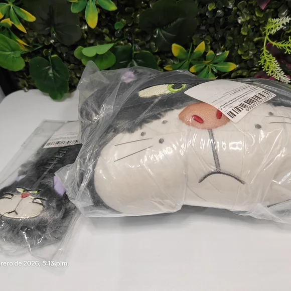 Charming Gray Cat Plush Toy with Stick - Picture 3 of 6